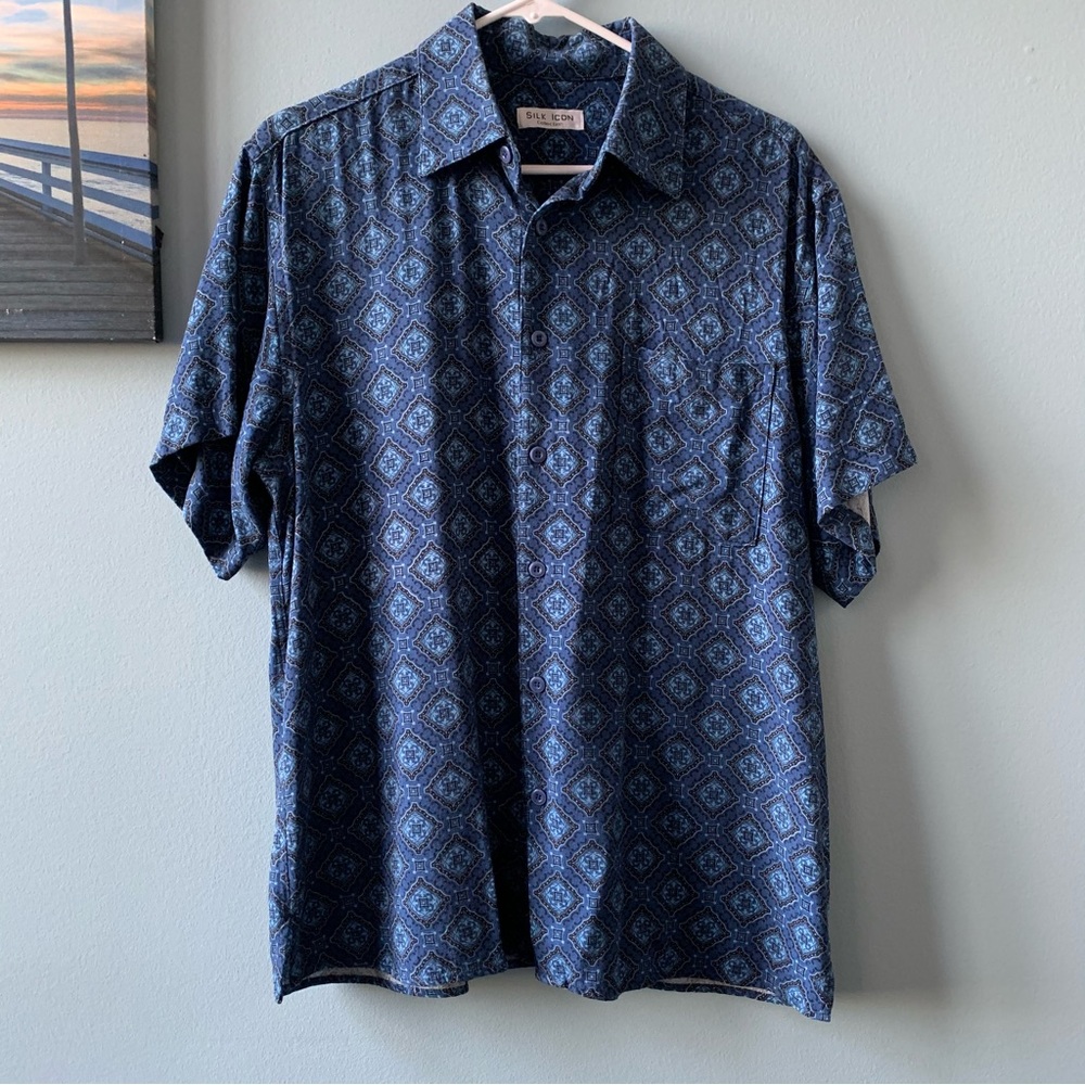 Men’s Blue Pattern Relaxed Shirt